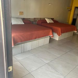 Hotel Los Alvarez