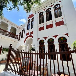 Andara
